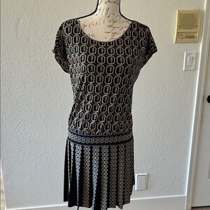 Max Studio Black and Gold Geometric Dress